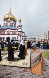 Святейший Патриарх Кирилл освящает 10 закладных камней для г. Кемерово. г. Новокузнецк